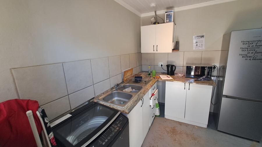 11 Bedroom Property for Sale in Brandwag Free State